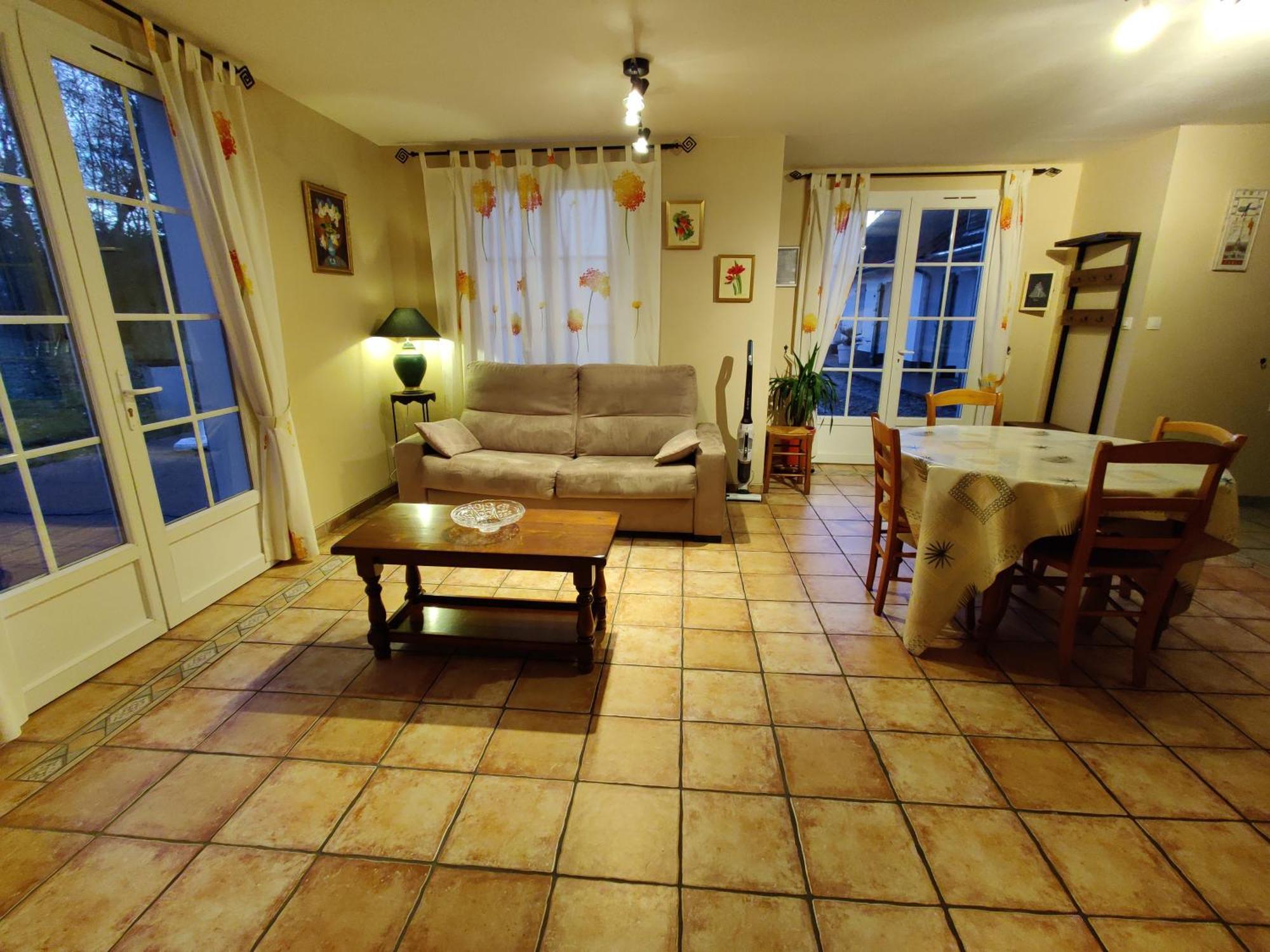 Camping La Garenne De Moncourt Rue  Extérieur photo